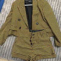 Completo giacca e shorts