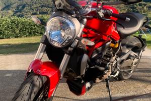 Ducati Monster 1200 (permuta)