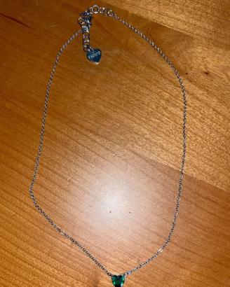Collana sagapo con cuore verde