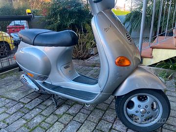 Piaggio Vespa 125 ET4 - 1999