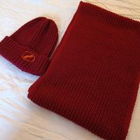 Sciarpa e cappello di lana abbinati