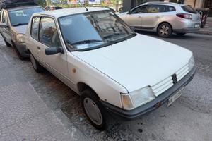 Peugeot 205 1.1 3 porte XR