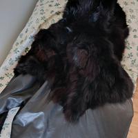 Pelliccia volpe nera con cappuccio e altro