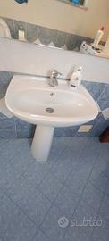 Lavabo bianco