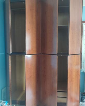Armadio in legno