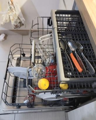 Lavastoviglie Whirlpool A++ 6° senso 3cestelli