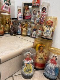 Collezione di 34 bambole souvenir