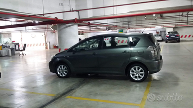 Toyota Verso 2.2 D-4 D - 5 P - 136 cv