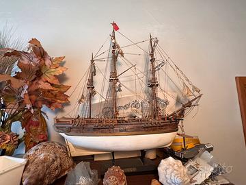 Modellino HMS Bounty in Legno