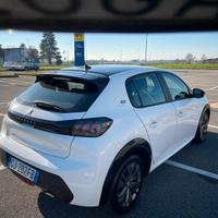Peugeot 208 Elettrica 