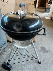 Barbeque Weber a carbonella cm 47