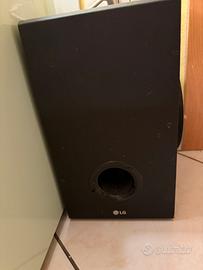 Soundbar  LG  SJ2 completa di telecoman+ Subwoofer