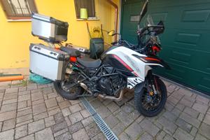 Benelli TRK 702 X 