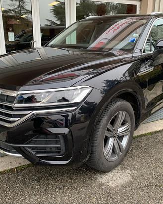 VOLKSWAGEN TOUAREG 3.0 V6 TDI 231 CV 4MOTION R-LIN