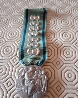 medaglia unione fascista famiglie numerose +spilla