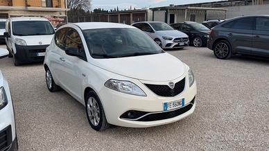 Lancia Ypsilon 1.2 69 CV 5 porte GPL Ecochic Gold
