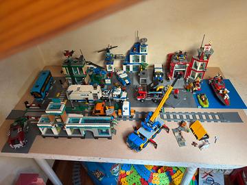 🚨 8 kit Lego City, accessori, basi ecc con scatole