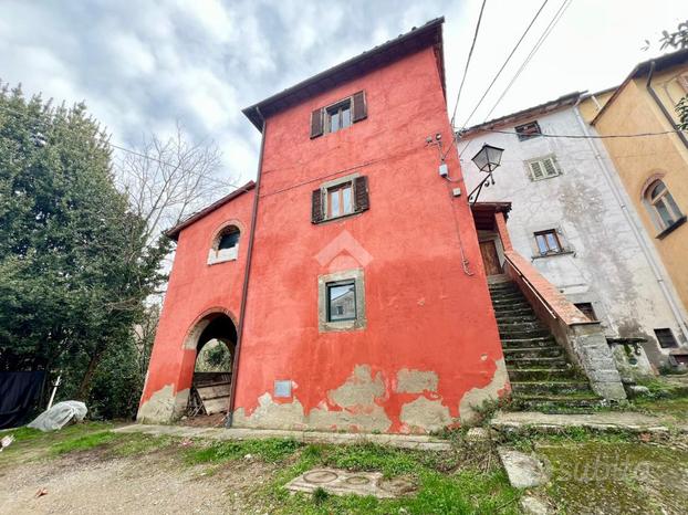 6 LOCALI A CASTELFRANCO PIANDISCÒ