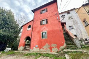 6 LOCALI A CASTELFRANCO PIANDISCÒ