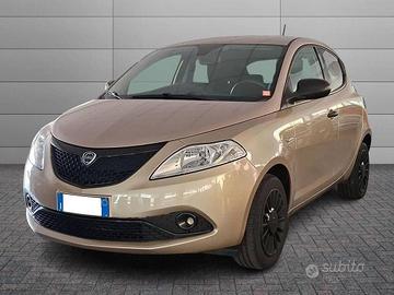 Lancia Ypsilon 1.0 hybrid Gold s&s 70cv