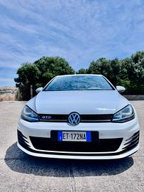 Volkswagen Golf VII GTD 2.0 184cv