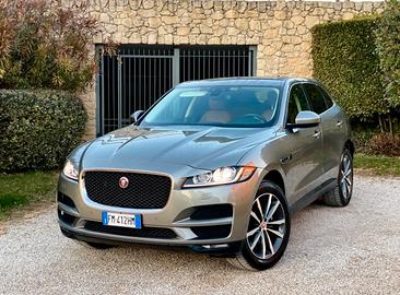 Jaguar F-Pace 240cv Portfolio