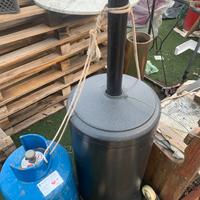 Stufa per esterno , piccola vetrinetta ,60 sedie