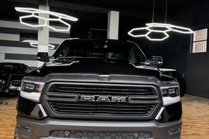 Dodge RAM 1500 5.7 V8 4x4 BIGHORN