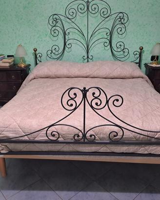 Letto in ferro battuto fatto a mano