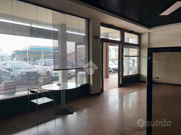 NEGOZIO A VILLAFRANCA DI VERONA