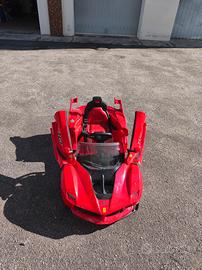 auto elettrica per bambini in buone condizioni 