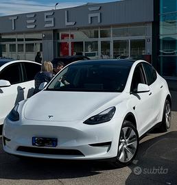 Tesla model y RWD