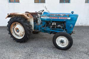 Trattore Ford 3000 - tagliandato