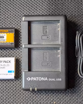 Caricabatterie Patona + 2 batterie per Nikon P900
