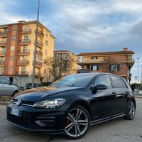 Volkswagen Golf VII 1.5 tsi 150cv r line
