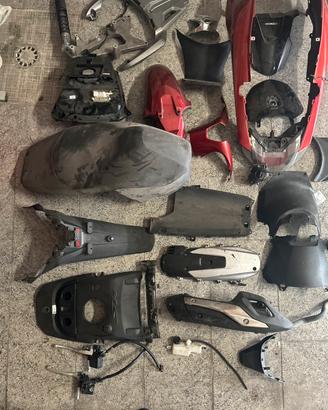 Pezzi di ricambio honda sh 126 anno 2019