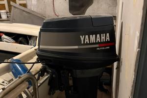 Motore Yamaha 40cv 2 t completo di documentazione