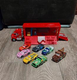 Cars macchinine con Truck Mack Trasportatore 