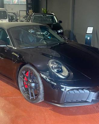 Porsche 911 Cabrio 3.0 Carrera 4 GTS auto