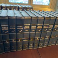 encyclopedia americana. Edizione del 1971.