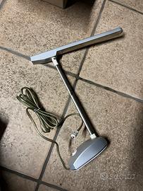 Lampada da tavolo Artemide