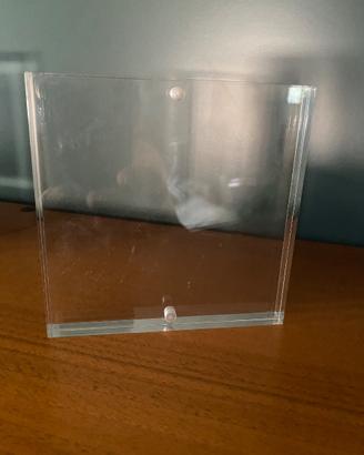 Cornice in plexiglas magnetica