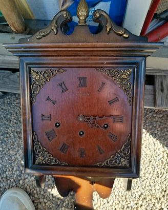 orologio a pendolo 