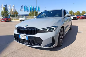BMW Serie 3 320d Touring mhev 48V Msport xdrive au