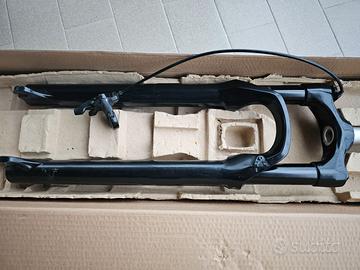 Forcella rock shox 29" escursione 100mm