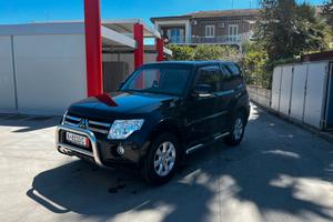 Mitsubishi Pajero V80 