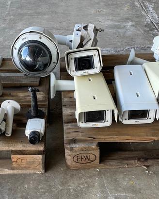 Kit Impianto di Videosorveglianza - 11 Telecamere