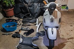 vespa 300 gts