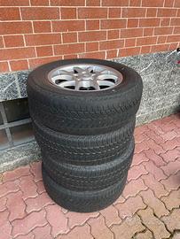4 cerchi in lega 215/65r16