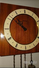 Orologio a pendolo antico 